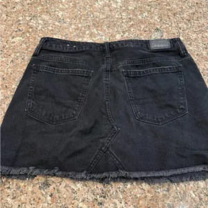 American Eagle Outfitters Charcoal Denim Skirt‎ thumbnail 2