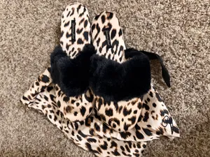 Victorias Secret slippers thumbnail 4