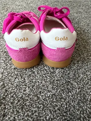 Gola Women's Bright Pink and White Retro Trainer thumbnail 6