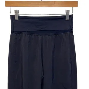 Lululemon Womens High‎ Rise Flat Front Pull-On Wide Leg Crop Pants Black Size 2 thumbnail 2