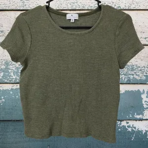 True Craft Waffle Knit Olive Green Crop Tee thumbnail 1