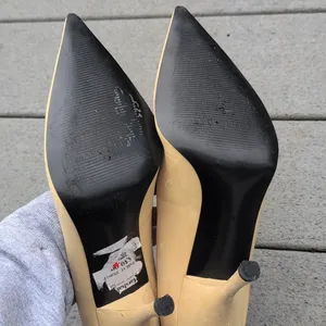 Vince Camuto Marc Fisher Light Yellow Pumps | Marc Fisher Pointed Toe Heels thumbnail 11
