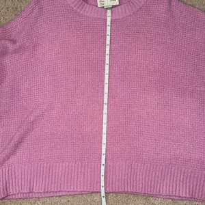 Anthropologie cropped oversized sweater thumbnail 7