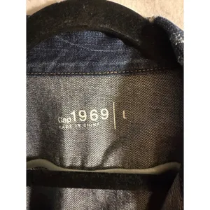 Gap 1969 Women's Denim Jean Jacket Size Large Distressed Trucker thumbnail 4