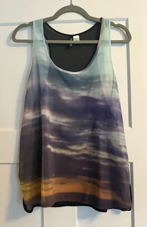 Divided Multicolor tank thumbnail 1