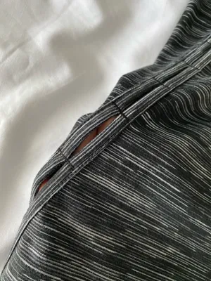 Dark Grey Cropped Active Leggings thumbnail 5