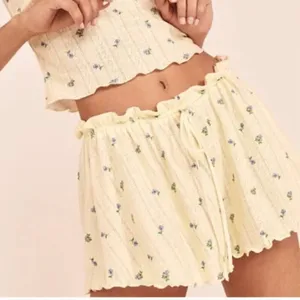 For Love & Lemons Women's Size Medium Pointelle Shorts Butter Yellow Blue Floral thumbnail 1