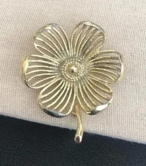 Vintage Flower Brooch thumbnail 1