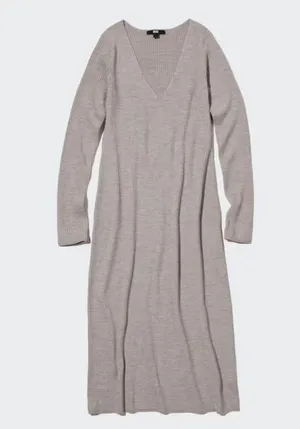 Uniqlo Merino Wool Blend Fitted V-Neck Long-Sleeve Dress in Gray thumbnail 2