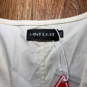 NEW Mint Limit Cream Cotton Linen Button Front Waistcoat Vest Womens XXL Capsule thumbnail 2