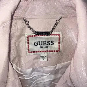 Guess‎ Moto Jacket Women S Pink Crinkled Faux Leather Belted Cropped Biker thumbnail 8