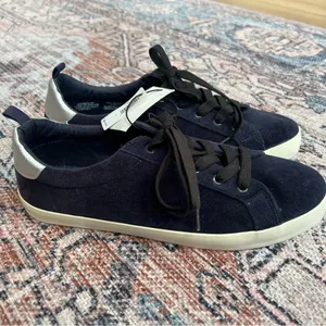NWT Gap Navy Faux Suede Sneakers Size 9 Women’s Casual Shoes thumbnail 3