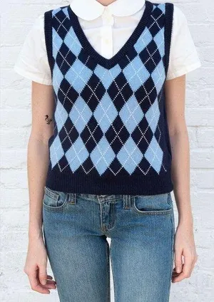 Brandy Melville Black Argyle Peyton Sweater Vest thumbnail 6