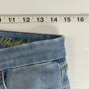 7 For All Mankind Womens Light Wash A Pocket Flare Leg Trouser Jeans Denim Sz 28 thumbnail 6