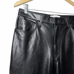 Abercrombie Curve Love The Skinny High Rise Faux Leather Pants Black 31/ 12 thumbnail 5