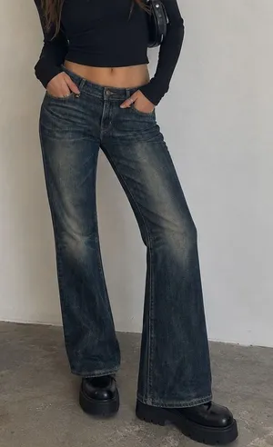 Levis Demi Curve Bootcut Jeans Womens 30 Dark Wash Distressed Whiskering Y2K Vtg thumbnail 1