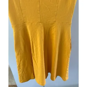 New‎ York & Company Women's Yellow Sleeveless Dress With Pockets Size Small thumbnail 7