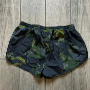 Camo Women's Shorts Green thumbnail 3