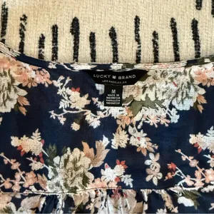 Lucky Brand Navy Floral Wrap Blouse Medium thumbnail 4
