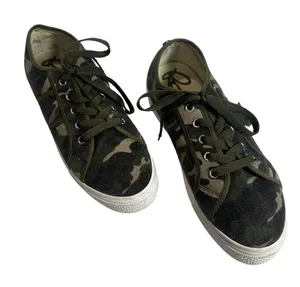 Rock & Candy Camo Canvas Lace-Up Low Top Casual Sneakers Shoes Size 8.5 thumbnail 1