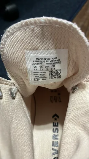 High-Top Converse Chuck Taylor Platform All Star thumbnail 2
