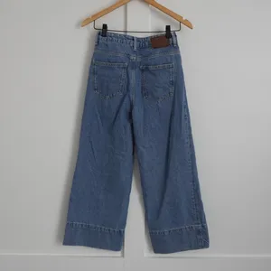 Zara Wide Leg Crop Jeans thumbnail 5