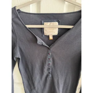 Women’s Y2K American Eagle Long Sleeve Gray Waffle Knit Henley Medium thumbnail 4