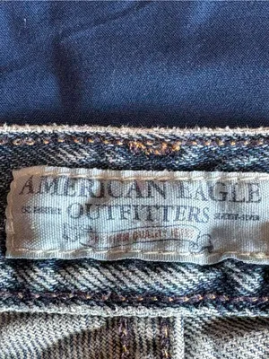 American Eagle Favorite Fit Low Rise Flare Jeans Sz 6 Regular Y2K vintage thumbnail 2