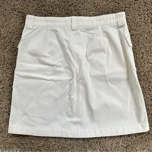Burberry Cream color button skirt size 6 thumbnail 2