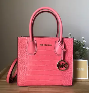 Michael Kors Purse thumbnail 1
