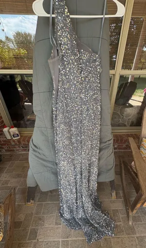 Prom Sherri Hill thumbnail 4