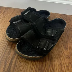 Birkenstock Black Arizona Shearling Sandals Size 6 US $160 thumbnail 2