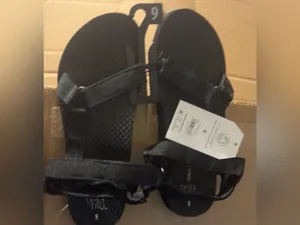 No Boundaries Time and Tru Women's Nature Sandals, Wide-Width Available size 6 thumbnail 2