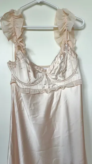 Champagne Boutique Maxi Dress thumbnail 8