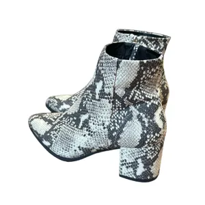 Madden Girl Dafnii Snake Print Ankle Boots 7.5M Pointed Toe Block Heel Side Zip thumbnail 3