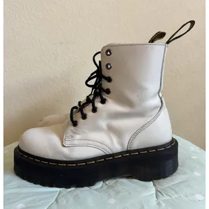 Dr. Martens Jadon White Leather Platform Lace-Up Ankle Boots Womens size US 8 thumbnail 1