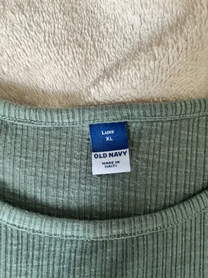 Old Navy Top thumbnail 2