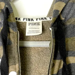 Pink Victoria’s Secret Camouflage Zip Up Hoodie Sz XS thumbnail 4
