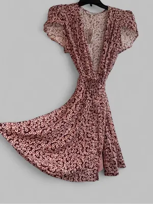NEW Size S Floral Wrap Dress in Dusty Rose thumbnail 6