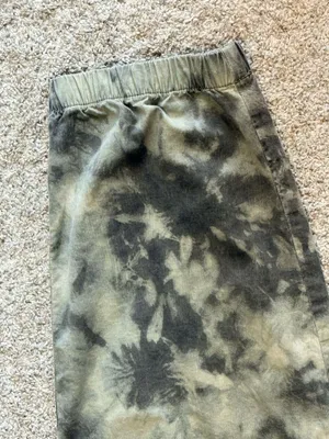 American Eagle Women’s Super Stretch Tie-Dye Cargo jogger pants size 18 Long thumbnail 2