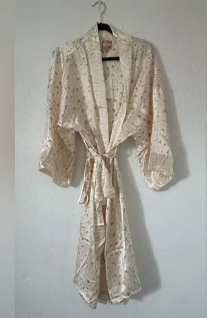 Show me your Mumu x Curateur The Harlow Robe O/S NWT thumbnail 3