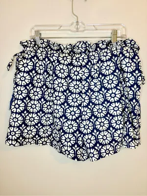 Roller Rabbit x Target L Daisy Floral Navy Side Tie Cotton Shorts thumbnail 3