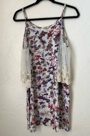 Umgee floral cold shoulder dress▪️size S thumbnail 1