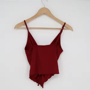 SHEIN Burgundy Red Twist Front Handkerchief Hem Cami Top XS Adjustable Straps thumbnail 4