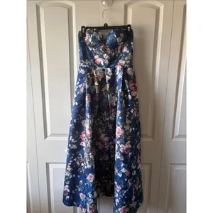 Petal & Pup Women's Darina Strapless midi Dress Midnight Floral Size Large thumbnail 2