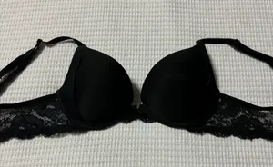 Victoria’s Secret Bra thumbnail 2