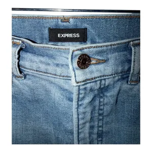 Express Modern Straight Super High Rise Jeans, Size 4R thumbnail 4
