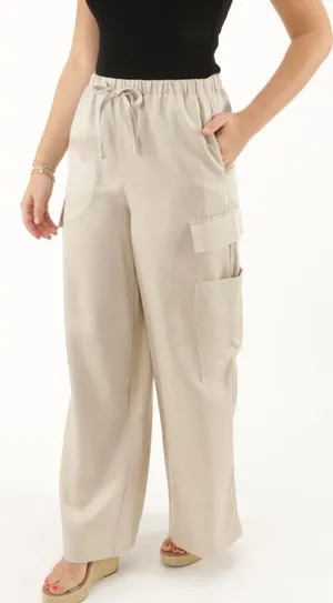 Z Supply New with tabs khaki cargo pants Womens wide‎ leg pants Size Large thumbnail 1