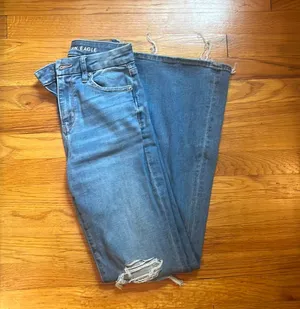 American Eagle Jeans thumbnail 1