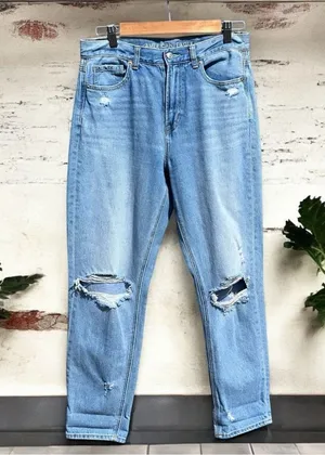 American Eagle 🦅 Distressed MOM Jeans thumbnail 1